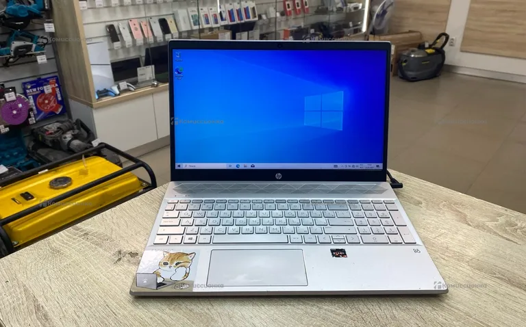 Ноутбук HP 15-CW0040ur