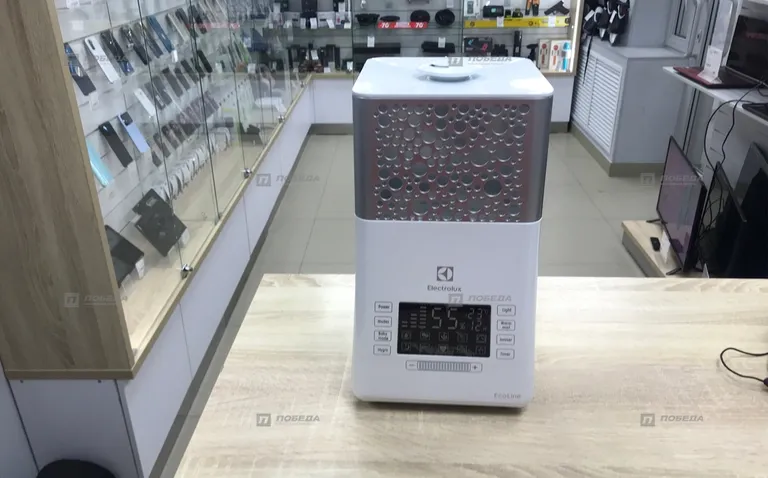 Увлажнитель воздуха Electrolux ehu 3710d