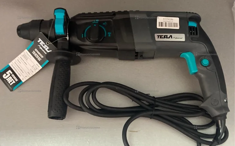 Перфоратор сетевой Tesla TR820QC