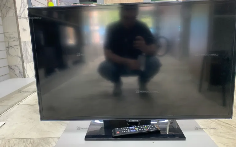 Телевизор Samsung UE40ES5537