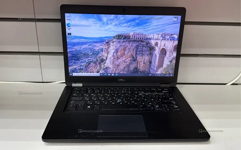 Ноутбук Dell i7-6600U/930MX/8RAM/256SSD