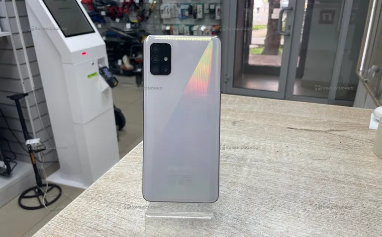 Samsung Galaxy A51 4/64 ГБ