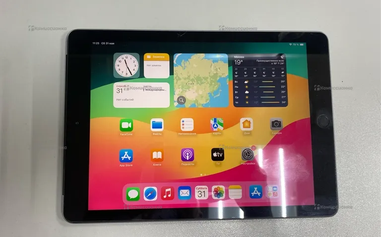 Планшет Apple Apple iPad 6 поколения 32GB