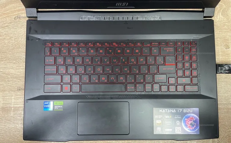 Ноутбук  MSI Katana 17 B12U