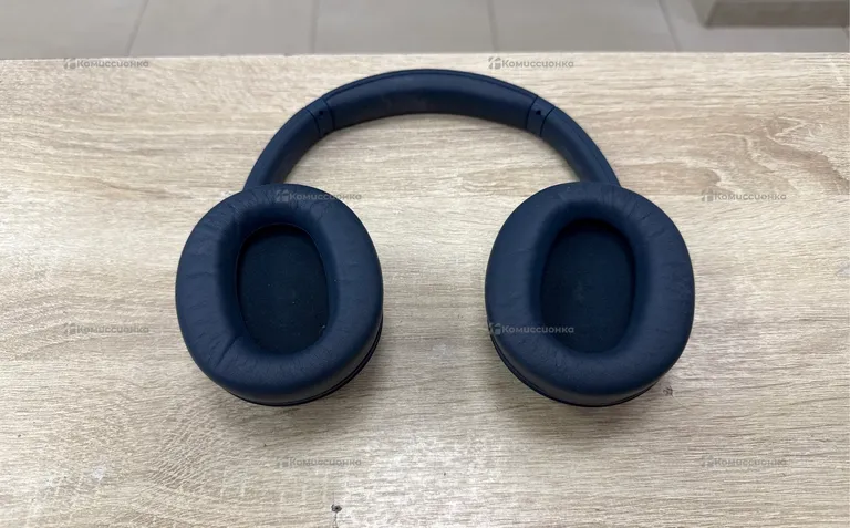 Наушники  Sony WH-720n