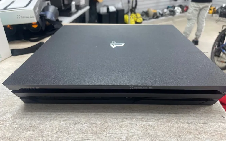 Приставка Sony PlayStation 4 Pro 1Tb