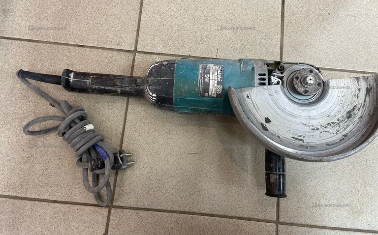 УШМ Makita 9069 230/2000w
