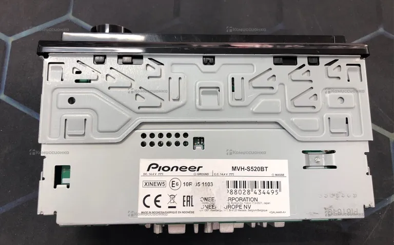 Автомагнитола  Pioneer S520BT