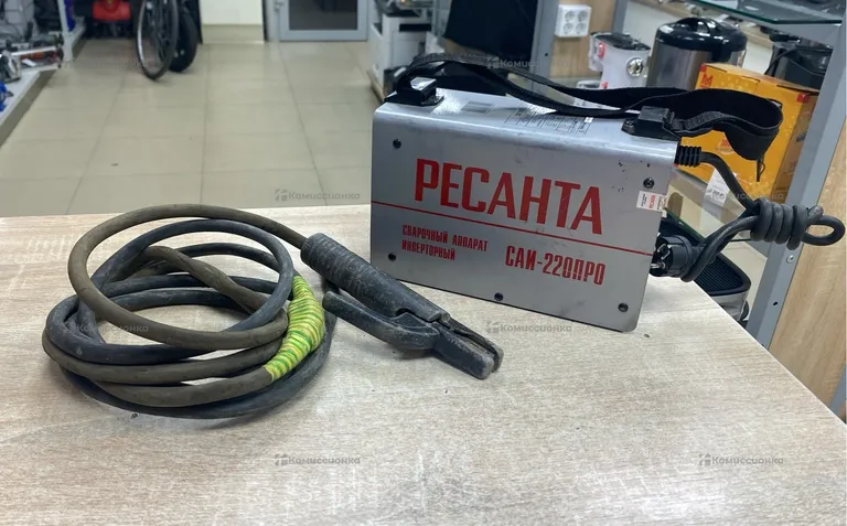 Сварочный аппарат РЕСАНТА САИ-220 ПРО