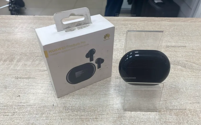 Наушники  Huawei freebuds pro