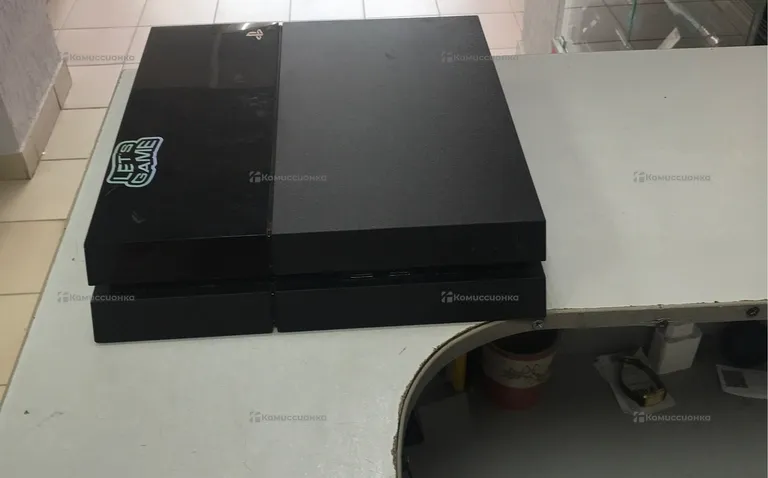 Приставка PS4. Fat 500
