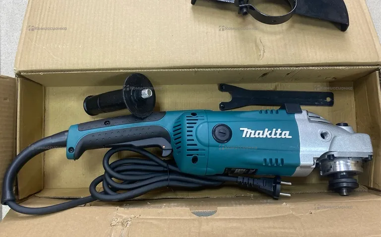 УШМ МАКИТА GA9020.