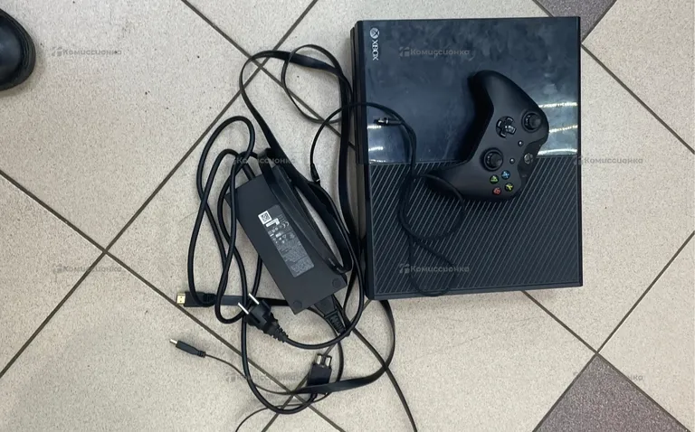 Приставка Xbox one 500 gb не прошит