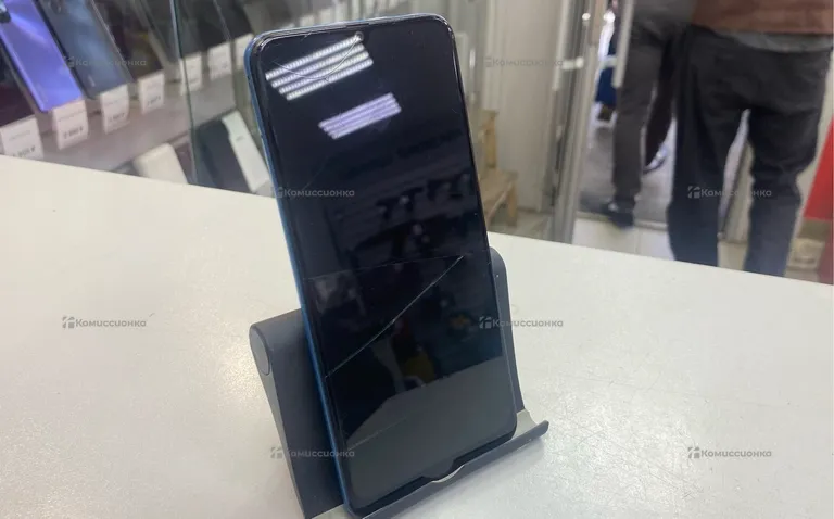 Samsung Galaxy A50 4/64 ГБ