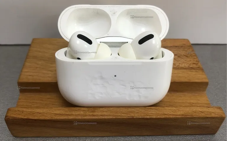 Наушники AirPods Pro