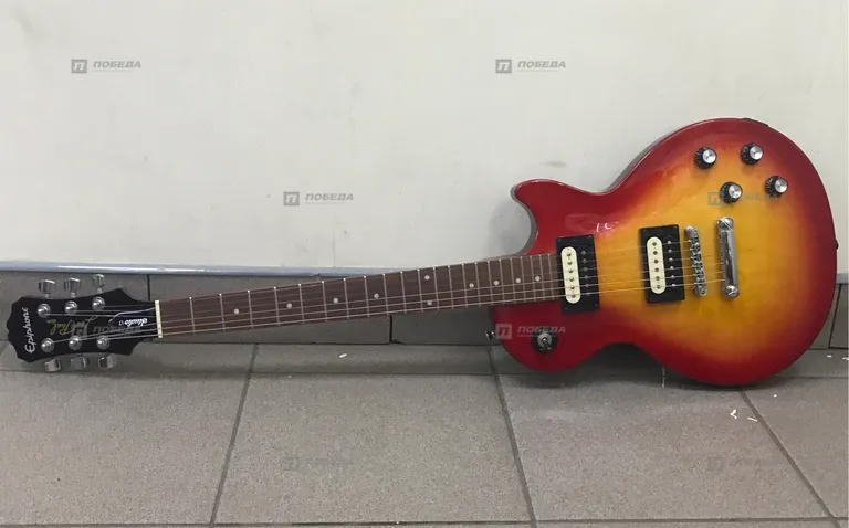 Электрогитара Epiphone les Paul