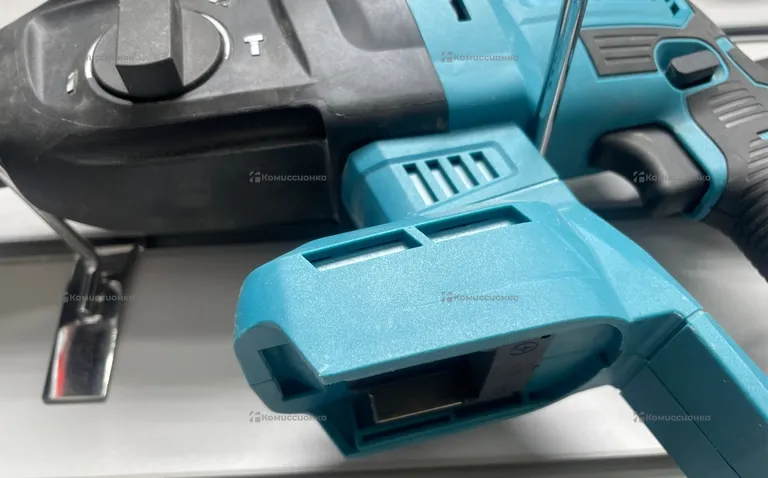 Аккумуляторный перфоратор Makita
