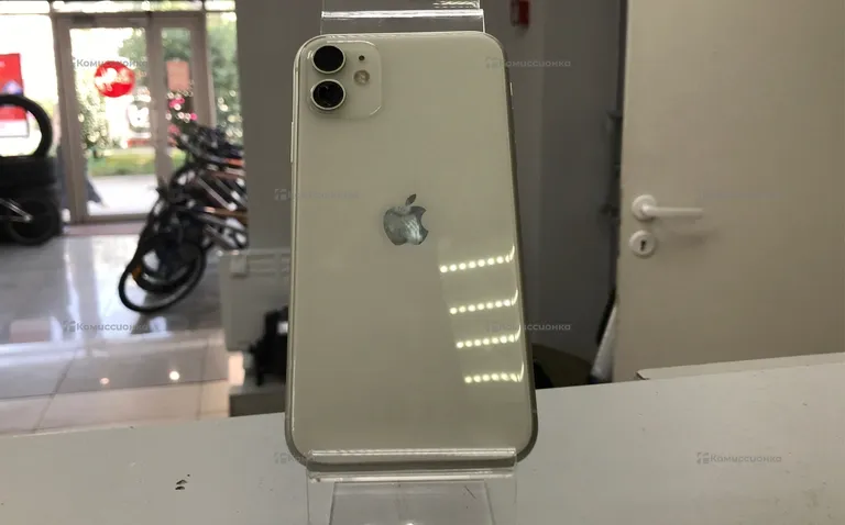 Apple iPhone 11 64Гб