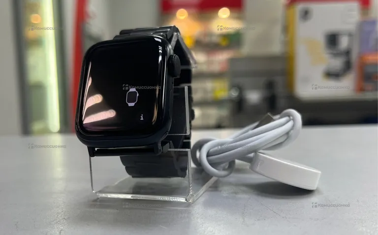Часы Apple Watch SE2