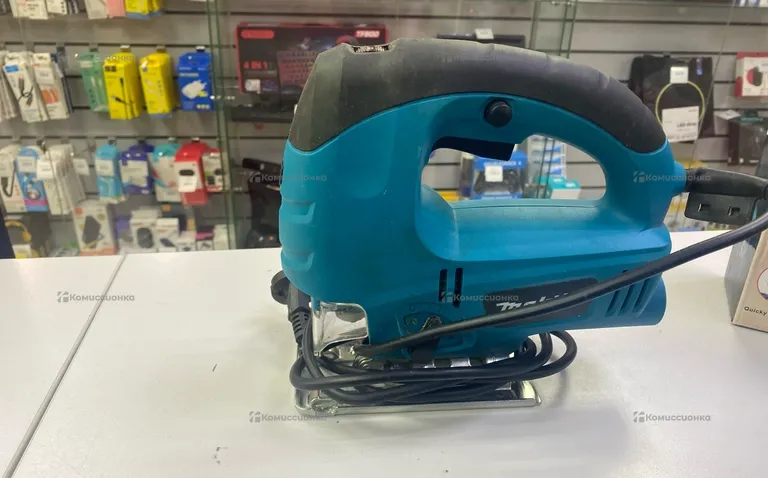 Электролобзик Makita 65-3