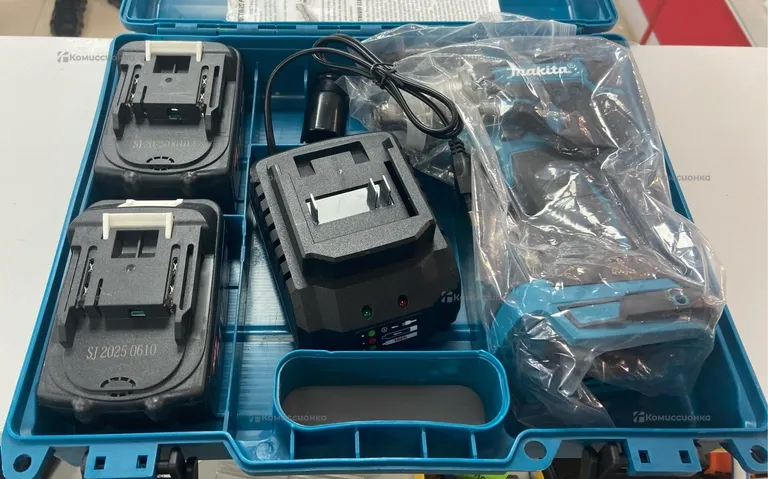 Гайковерт Makita 21v 4.0ah