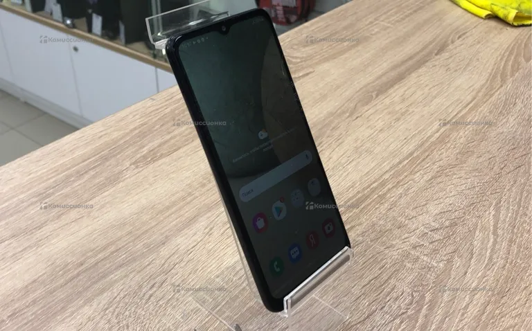 Samsung Galaxy A12 3/32 ГБ
