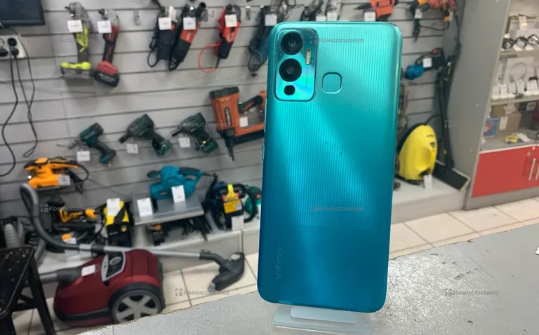 Infinix hot 12 play 4/64