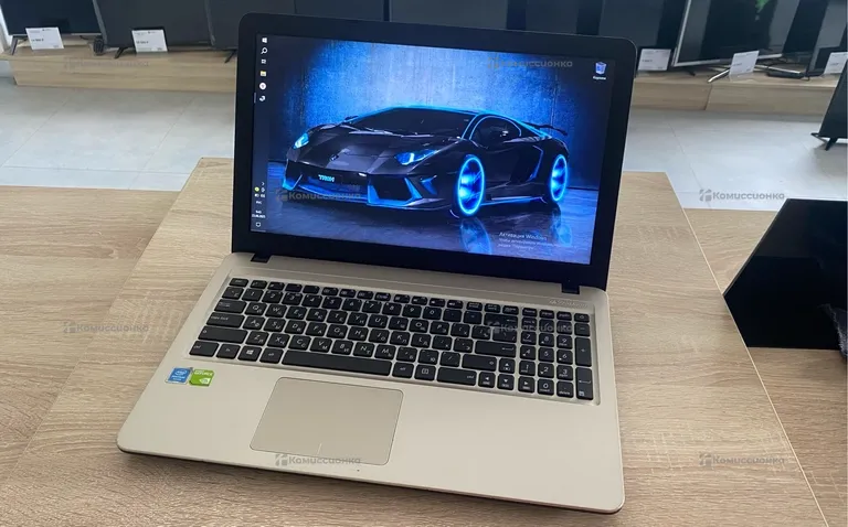 Ноутбук ASUS d540m