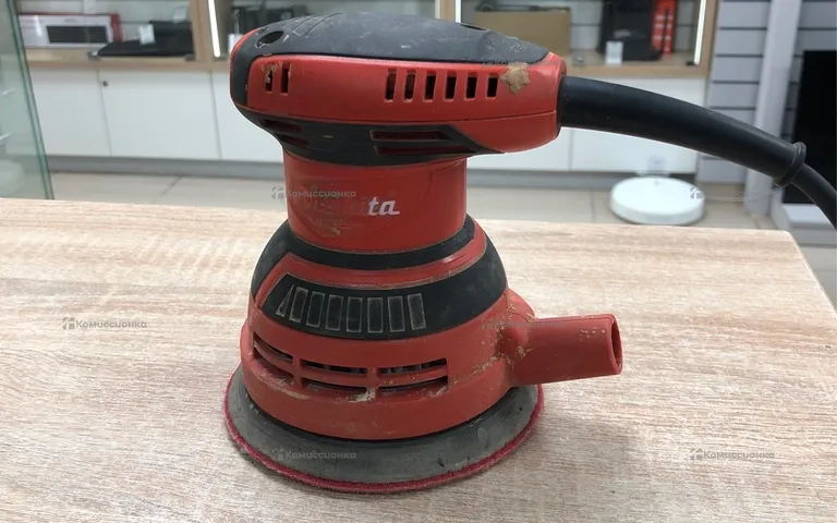 Шлифовальная машина Makita М9204