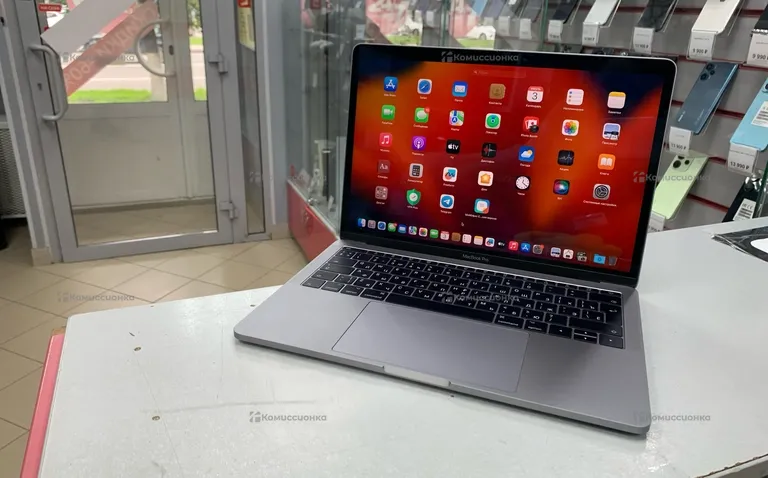 Ноутбук  MacBook Pro 13 intel core i5