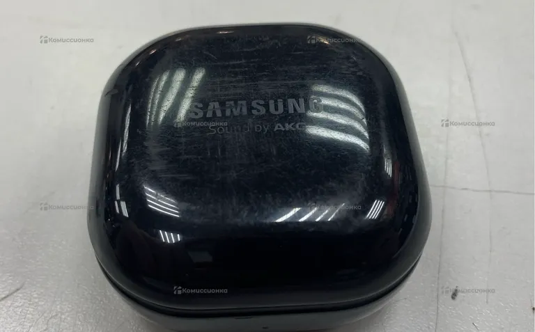 Наушники  samsung galaxy buds live