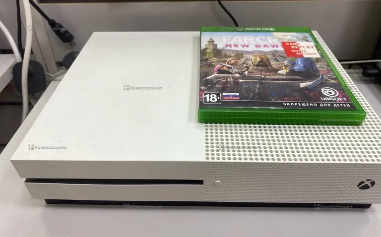 Игровая приставка Xbox One S 1Tb