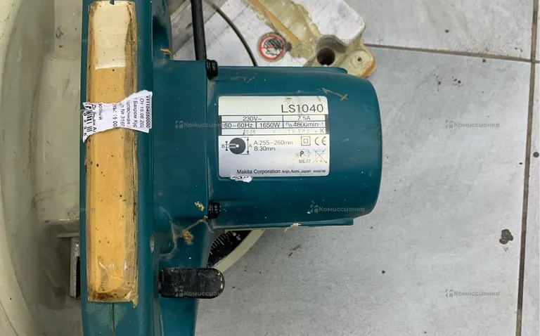 Торцовочная пила Makita LS1040 (LS 1040)
