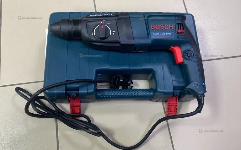 Перфоратор Bosch. .