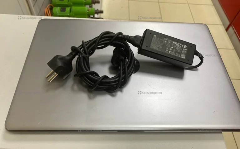 Ноутбук  HP 255 G7