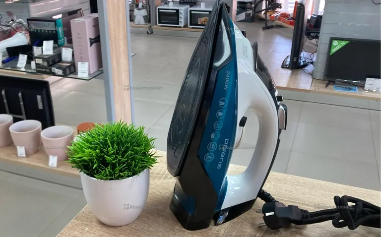 Утюг Polaris 2420ak