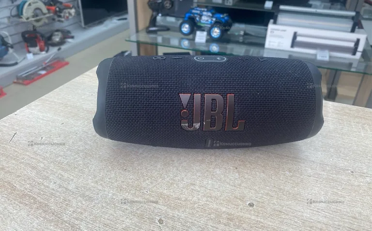 Колонка JBL Charge 5