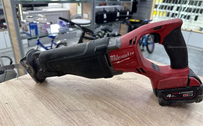 Сабельная пила Milwaukee M18