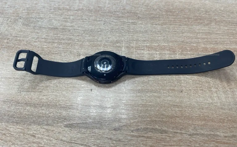 Часы Samsung Galaxy Watch 5 44m