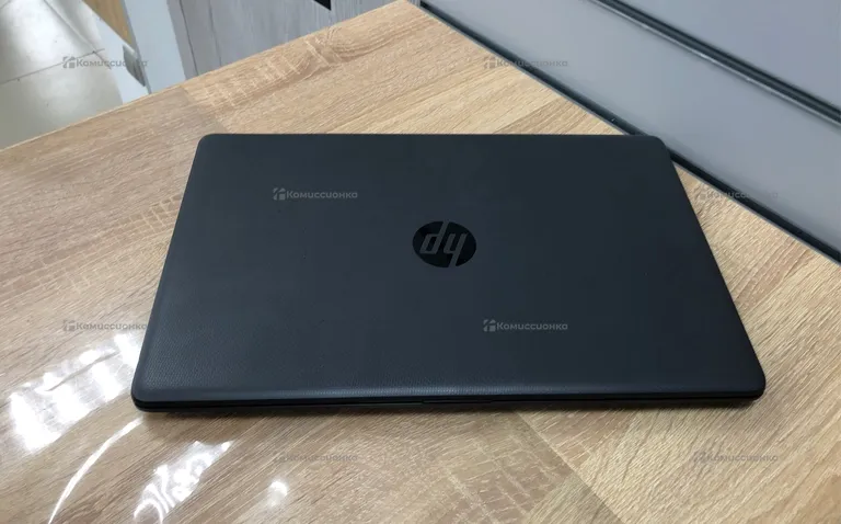 Ноутбук HP 250 G7