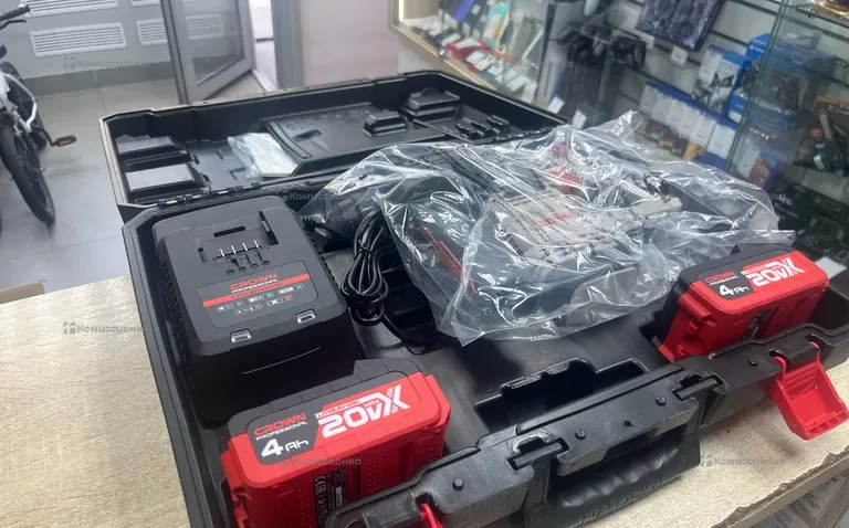 Аккумуляторный перфоратор CROWN CT28001HX-4 BMC
