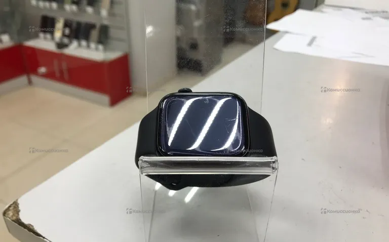 Часы  Apple Watch 7 45mm