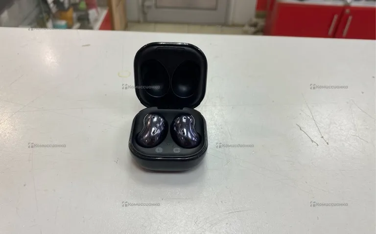 Наушники  samsung buds life