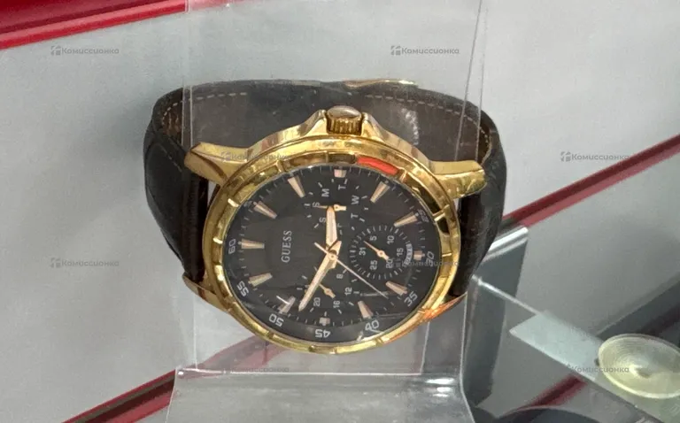 Часы  Guess W0498G1
