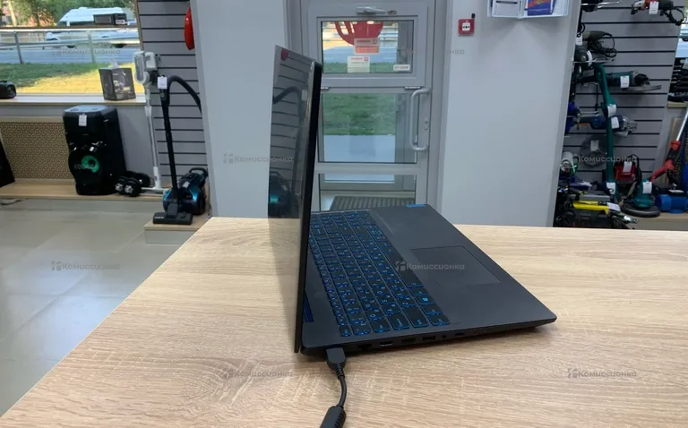 Ноутбук  Lenovo 81lk