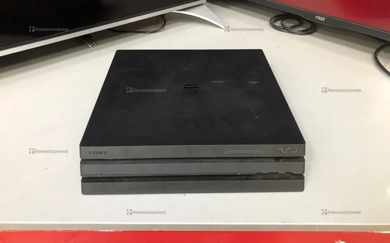 Приставка PS4. Pro 1 Tb.