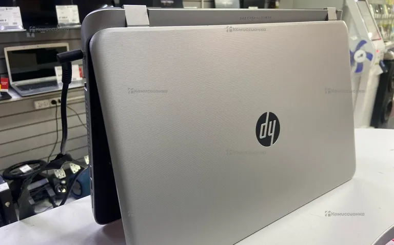 Ноутбук hp amd a10-5745m/8gb/ssd500gb