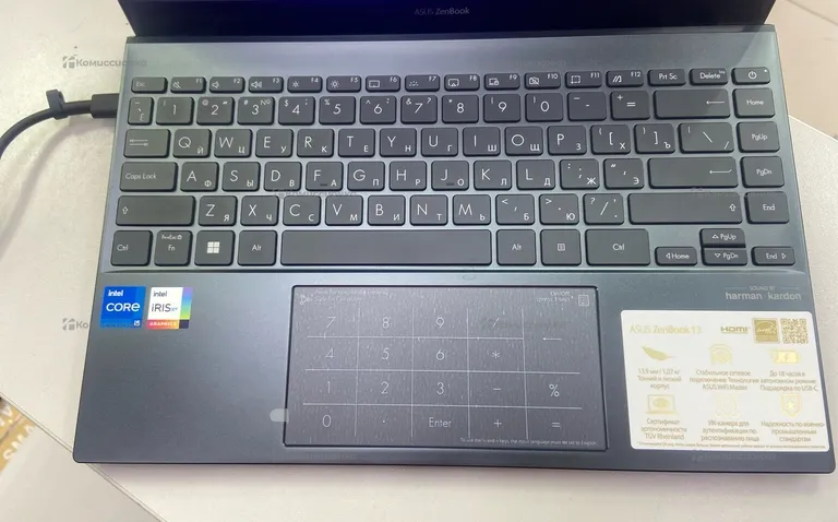Ноутбук ASUs Zenbook 13 UX325EA