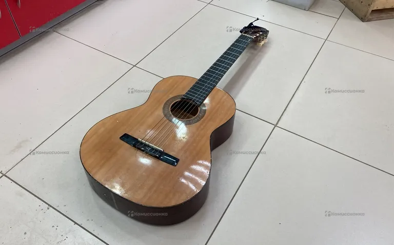 Гитара Hohner HC06