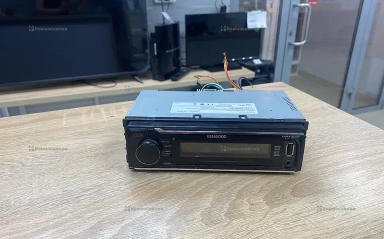 Автомагнитола KENWOOD KMM-304Y